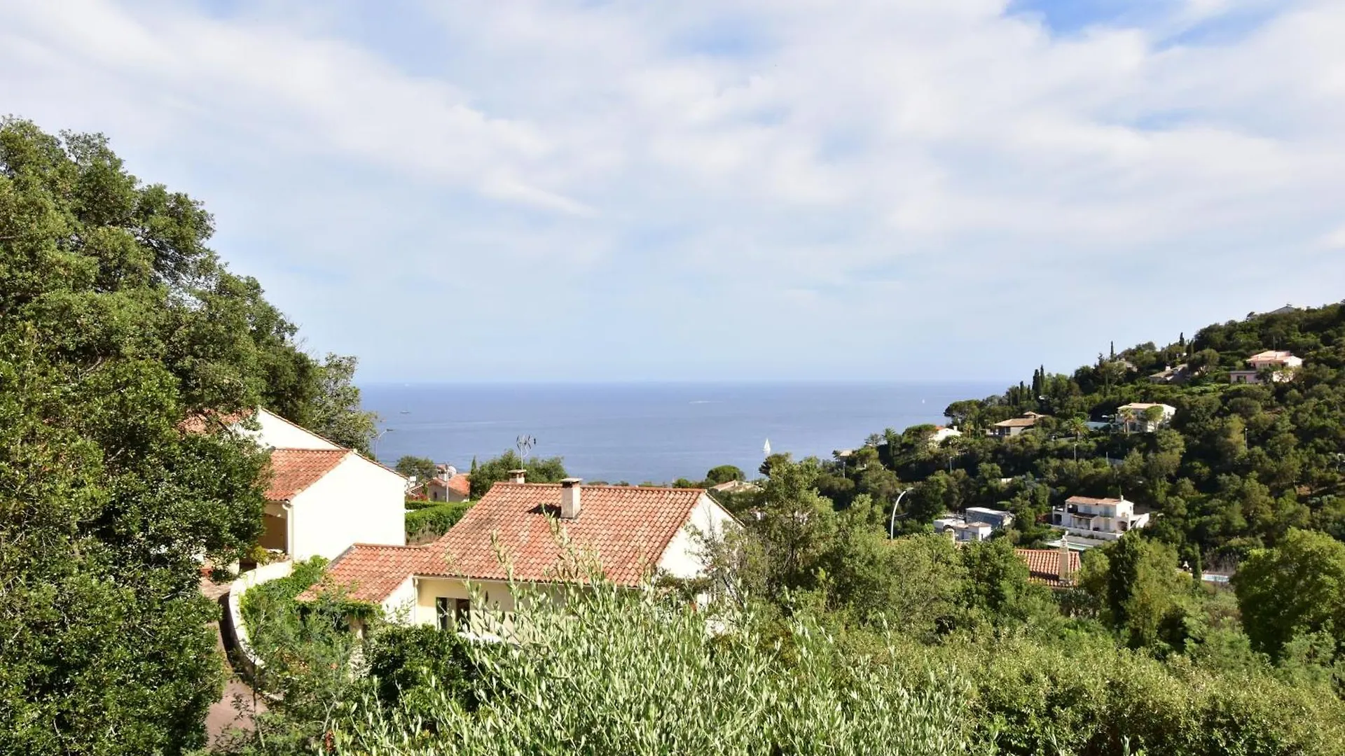 Ferienhaus Equilibre, Ideal Fuer Familien Oder Hundefreunde, Toller Pool Und Meerblick Saint-Peïre-sur-Mer Casa de Férias